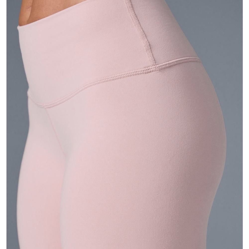 Alo Yoga Ballet Pink 5” Airbrush High-waist Biker Short - Picture 7 of 15